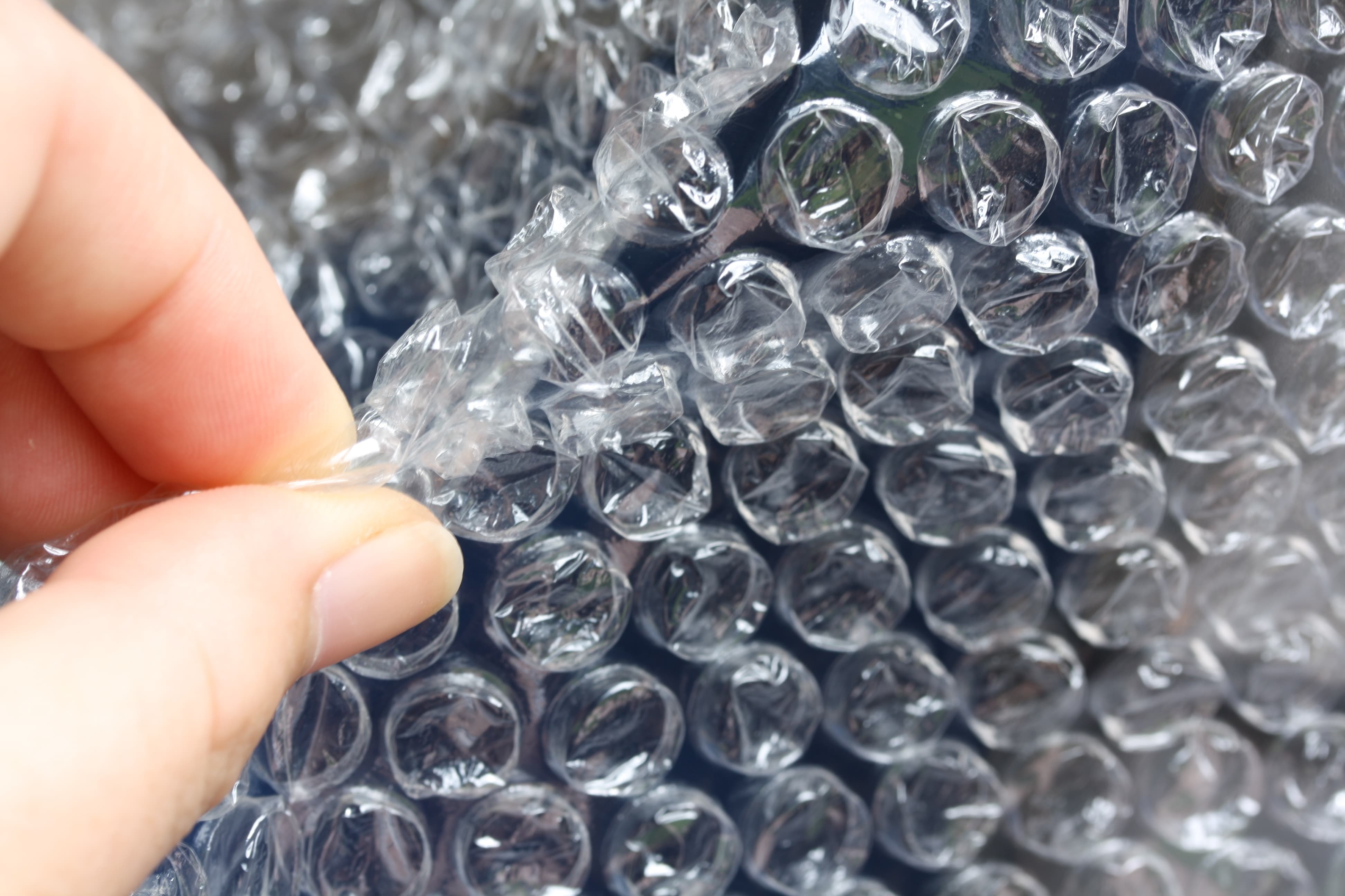 A importância da bobina de plástico bolha na proteção de produtos